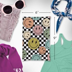 Colorful Smiley Face Checkered Mailers- 20 Pack